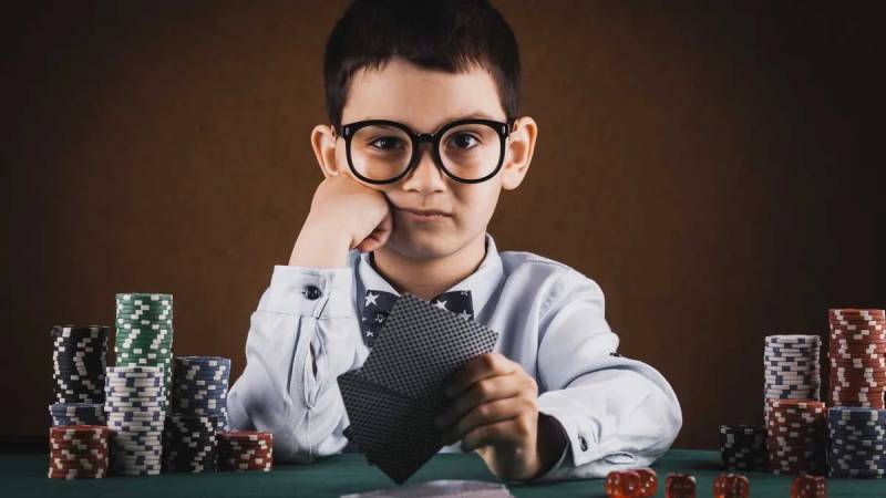 Đảm bảo đủ độ tuổi hợp pháp